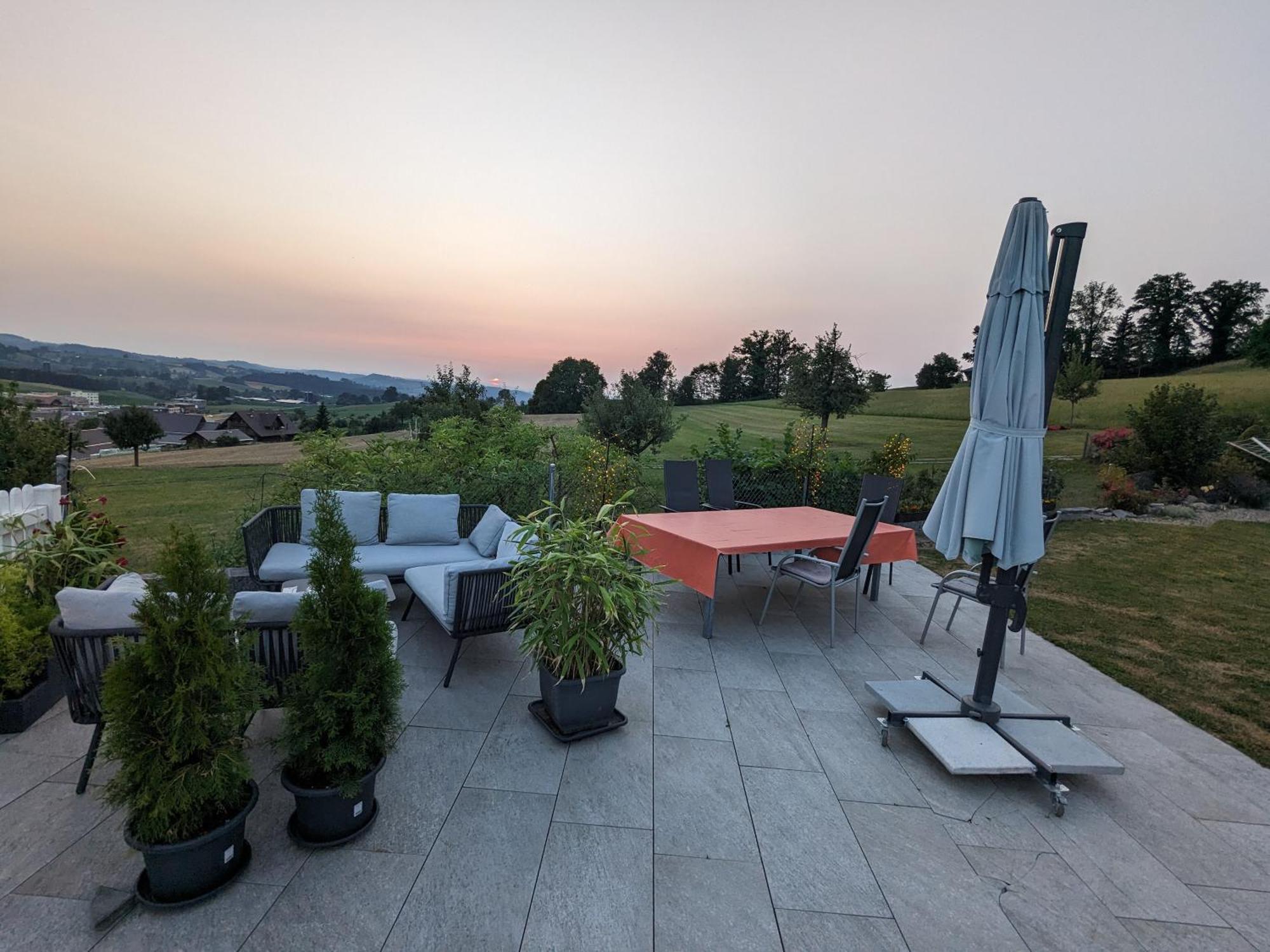 Apart Hotel Near Lucerne Ruswil Bagian luar foto